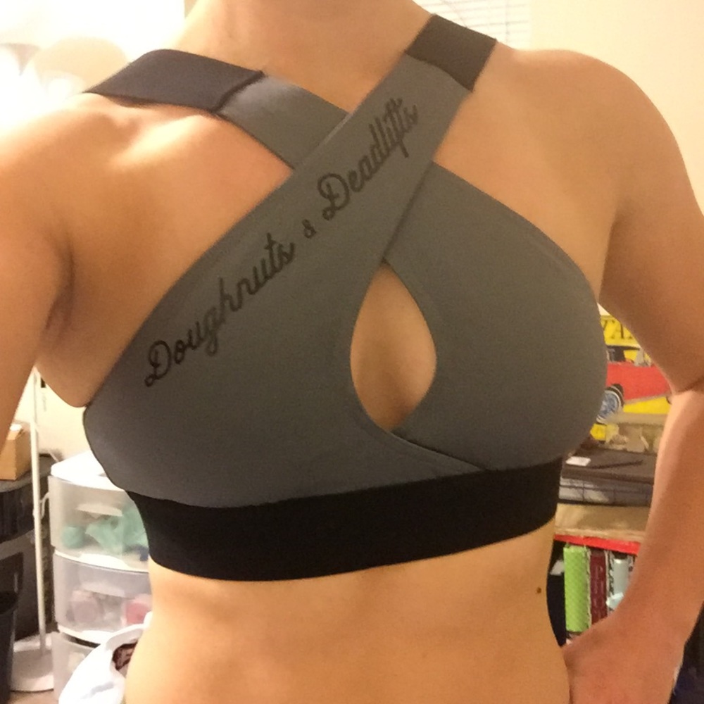 Doughnuts&Deadlifts performance line sports bra